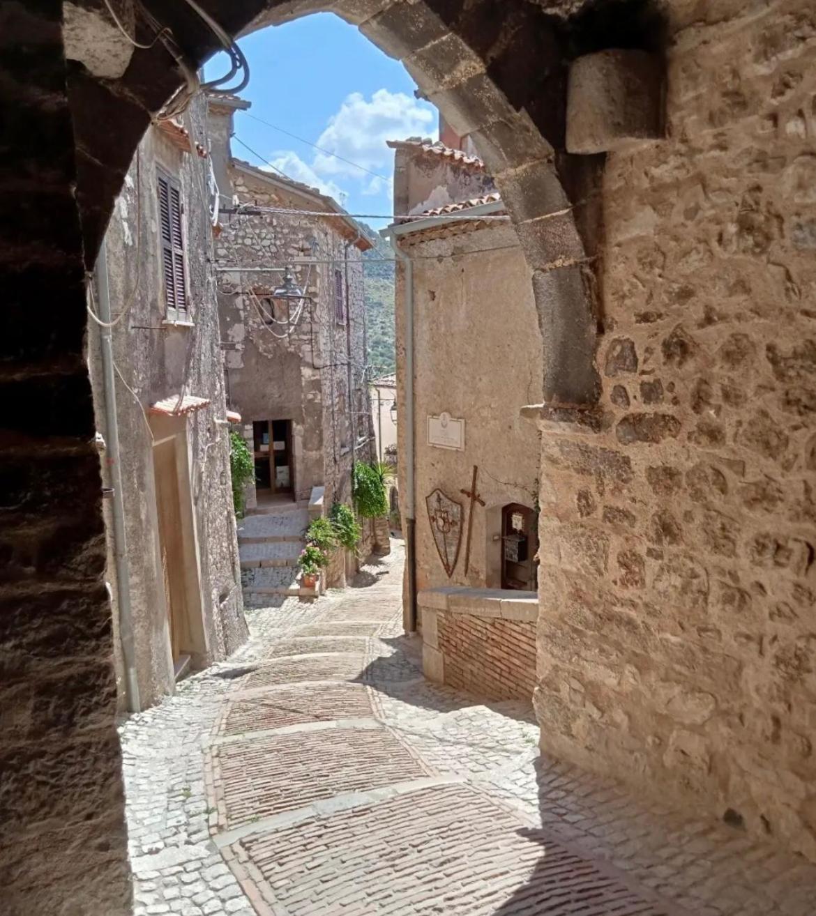 Residenza Il Panorama Della Ciociaria Bed and Breakfast Castro dei Volsci Eksteriør billede