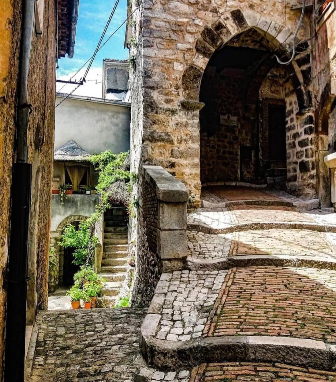 Residenza Il Panorama Della Ciociaria Bed and Breakfast Castro dei Volsci Eksteriør billede