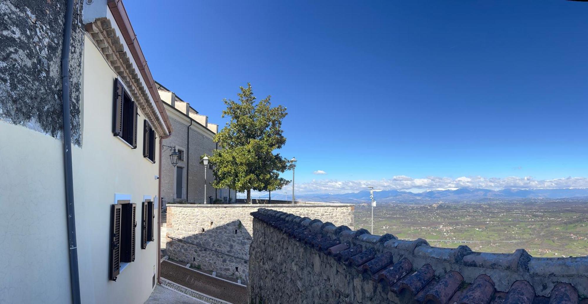 Residenza Il Panorama Della Ciociaria Bed and Breakfast Castro dei Volsci Eksteriør billede